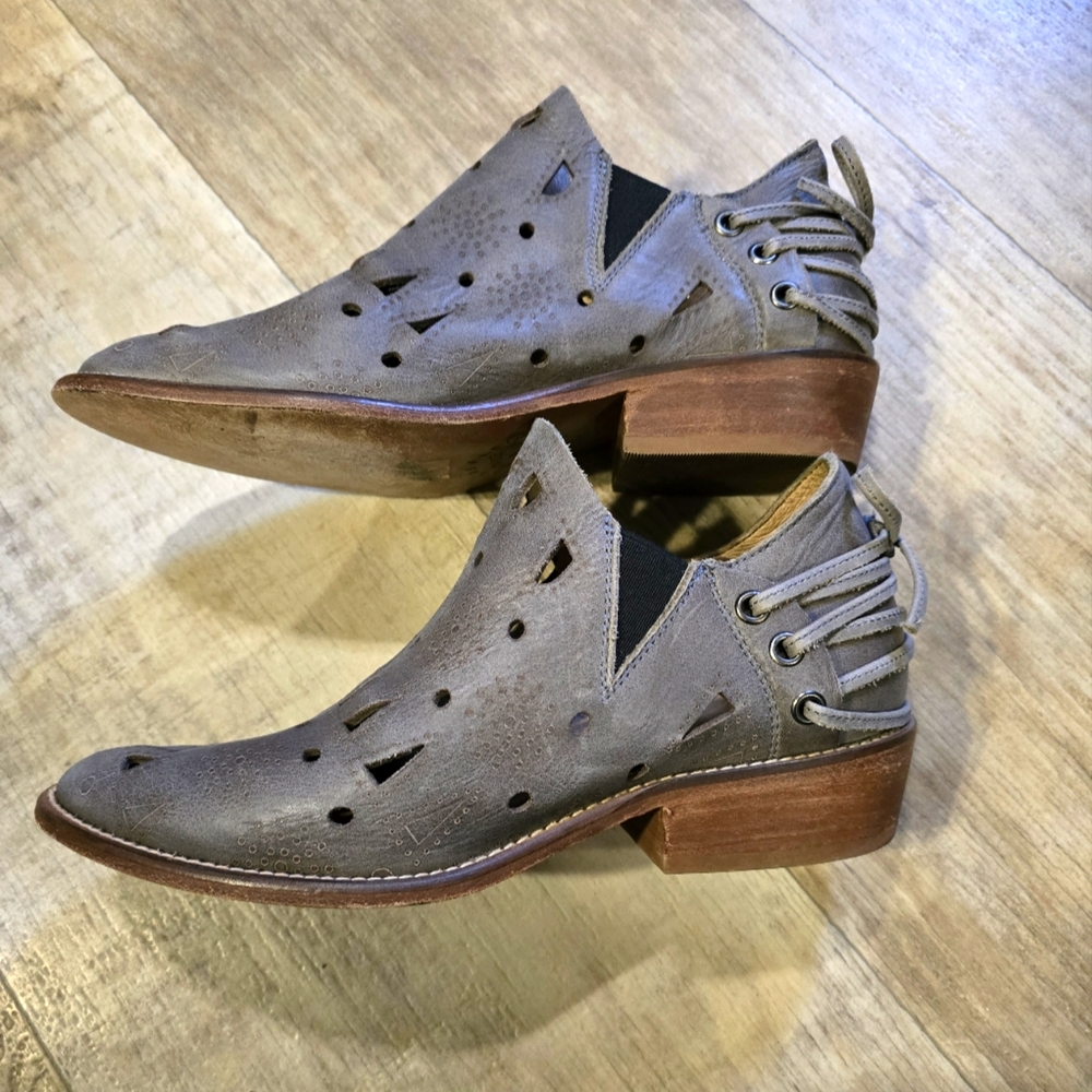 Musse & Cloud Womens Ankle Booties
